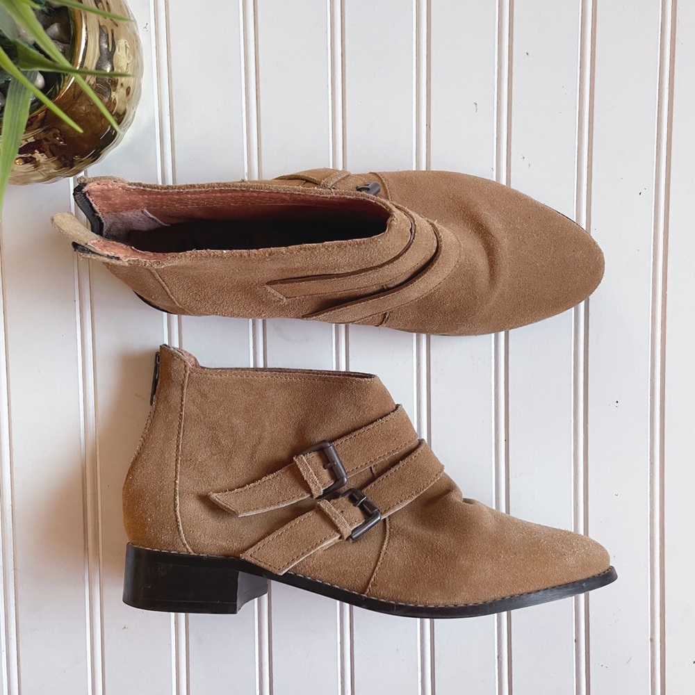 Eight Second Angel Sandstone Suede Bailey Double Buckle Bootie